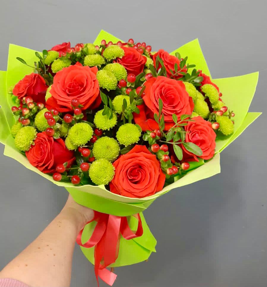 Букет цветов из: Хризантемы и Розы в Первомайском Челябинской области