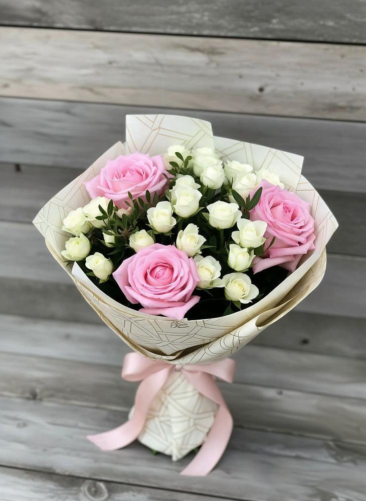 Букет цветов из: Розы в Первомайском Челябинской области