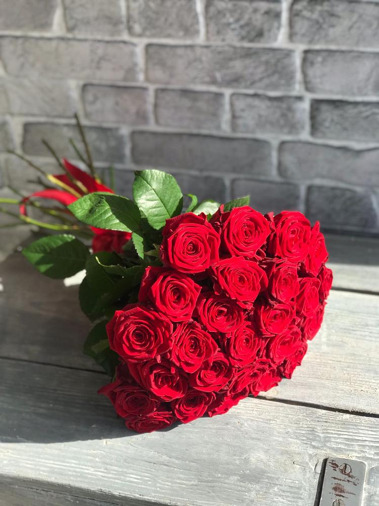 Букет Красные розы Фридом в Первомайском Челябинской области