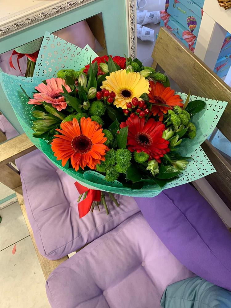 Букет цветов из: Герберы, Хризантемы и Альстромерии в Первомайском Челябинской области