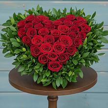 Цветочная композиция из Розы в виде сердца в Первомайском Челябинской области