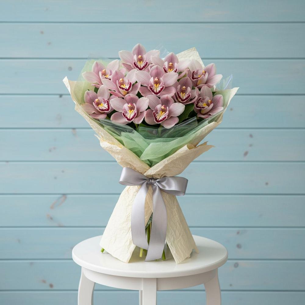 Букет цветов из: Орхидеи и Розы в Первомайском Челябинской области