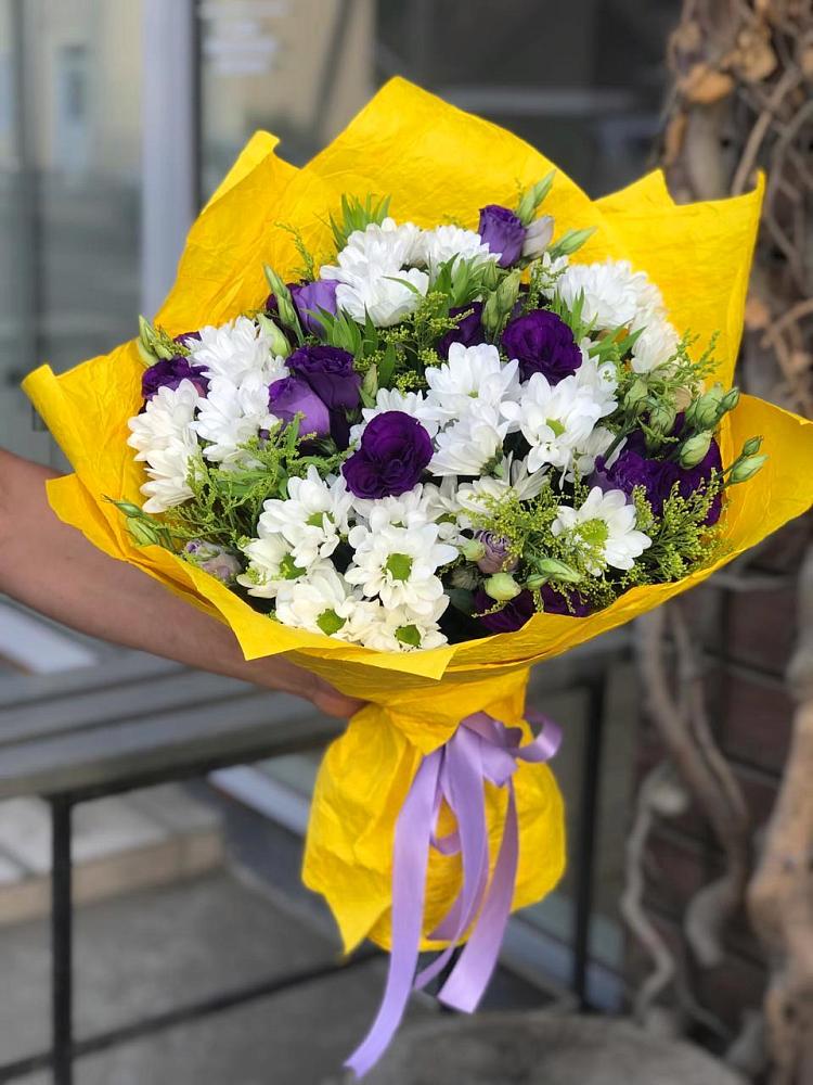 Букет цветов из: Ирисы, Хризантемы и Ромашки в Первомайском Челябинской области