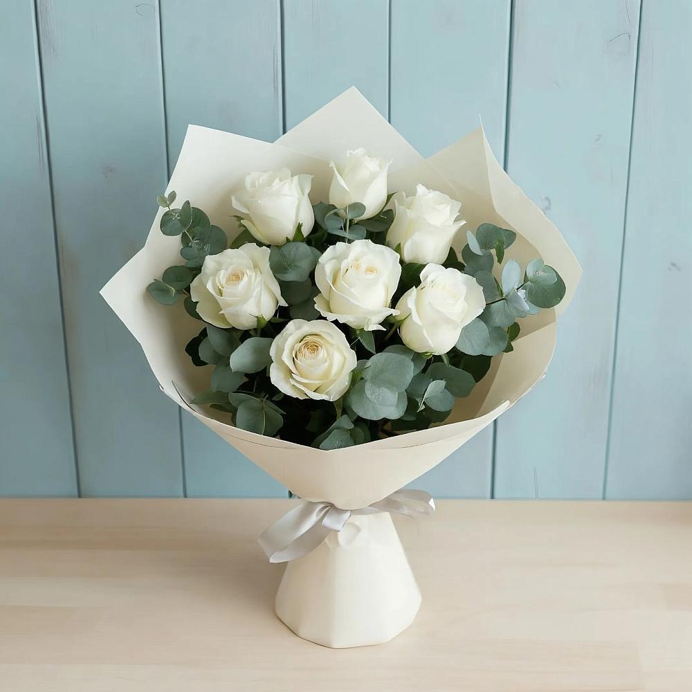 Букет Белые розы в Эвкалипте в Первомайском Челябинской области