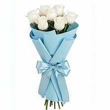 Букет 7 белых роз Проуд в Первомайском Челябинской области