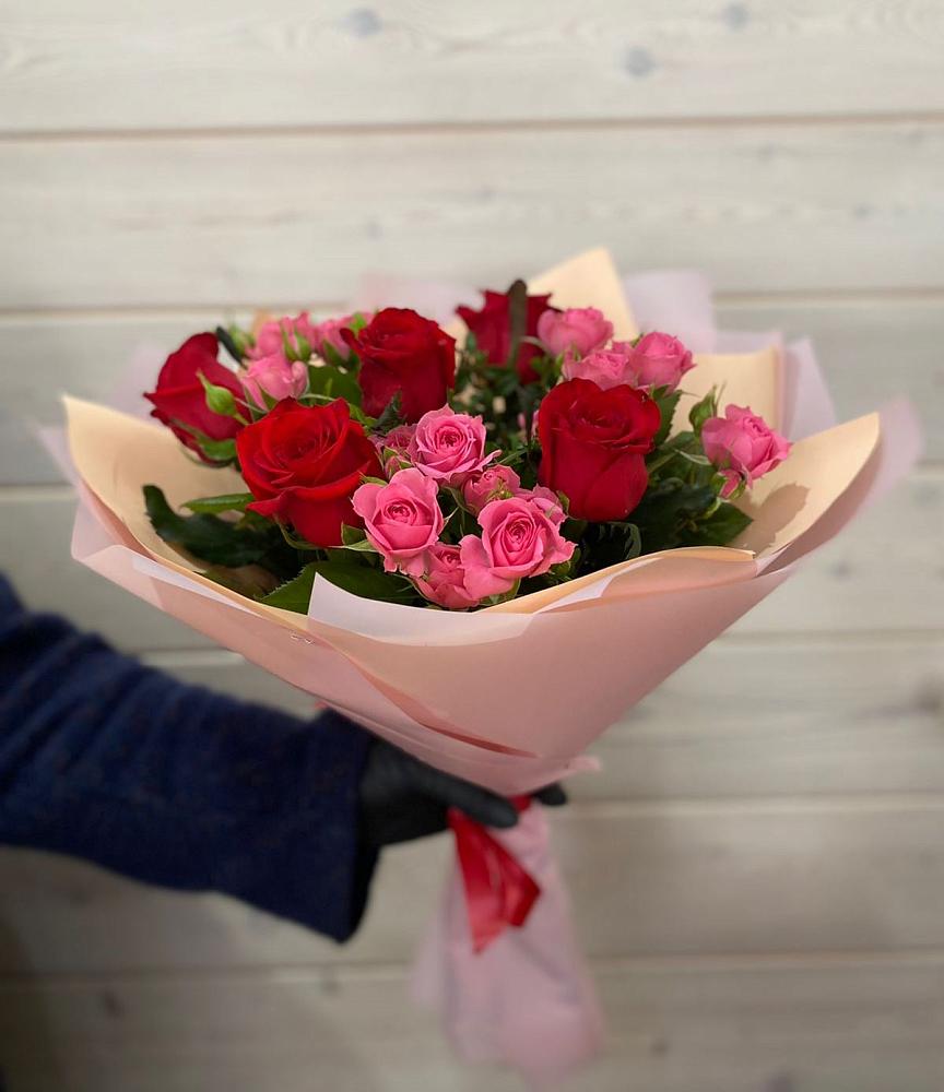 Букет цветов из: Розы в Первомайском Челябинской области