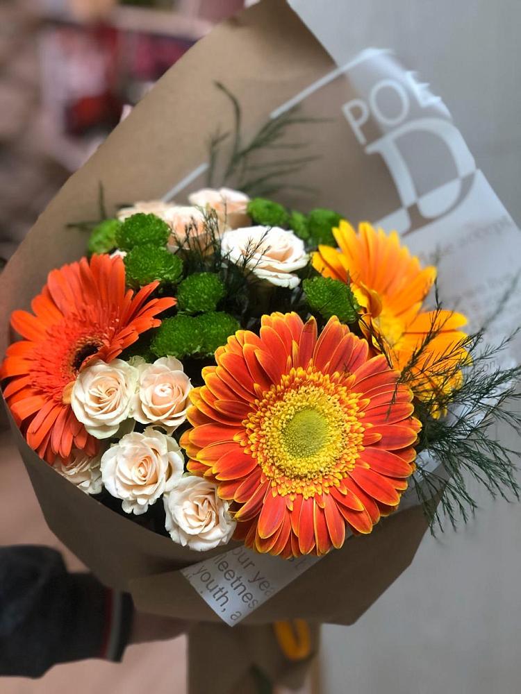 Букет цветов из: Герберы, Хризантемы и Розы в Первомайском Челябинской области