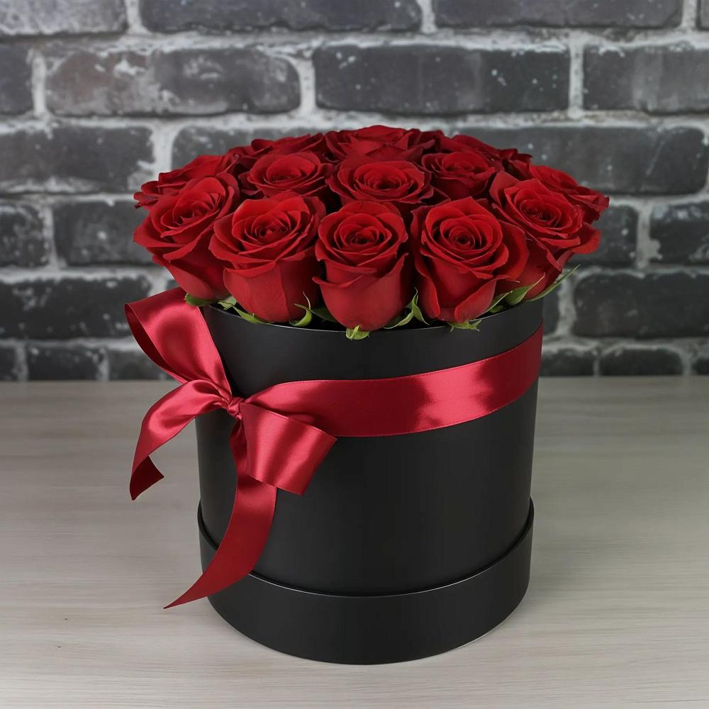 Цветочная композиция из Розы в шляпной коробке в Первомайском Челябинской области